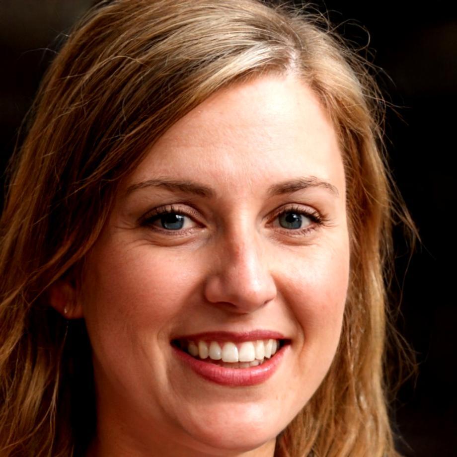 Roisin Callery, in-house marketing coordinator